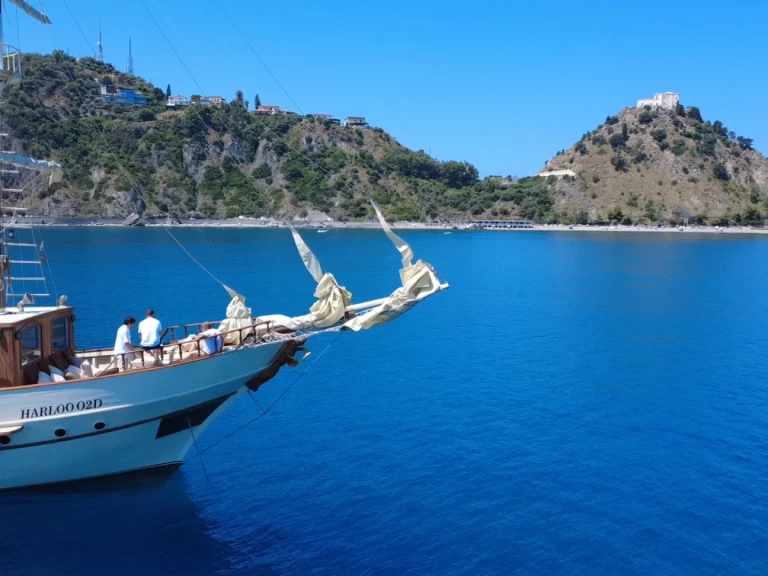 Yacht à louer à Capo d'Orlando au meilleur prix