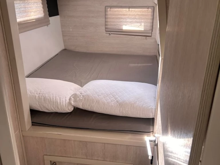 Louer Bateau à moteur avec ou sans skipper Leopard à Préveza