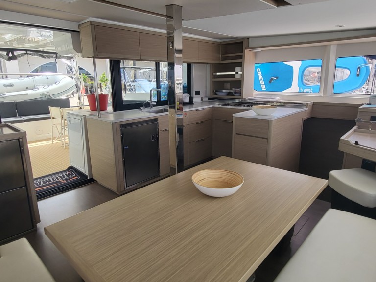 Location bateau Lagoon Lagoon 46 à Golfo Aranci sur Samboat