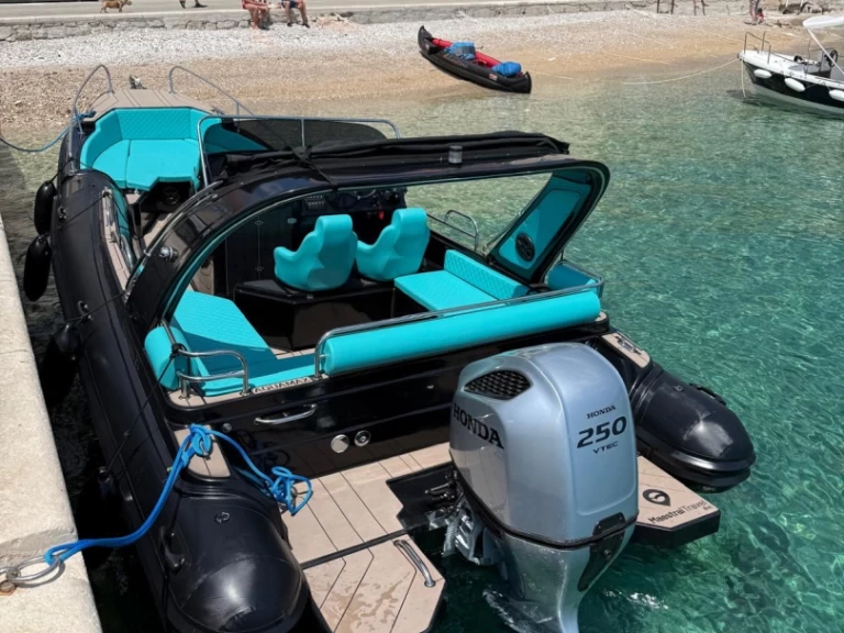 Louez un Aquamax 27 à Bol