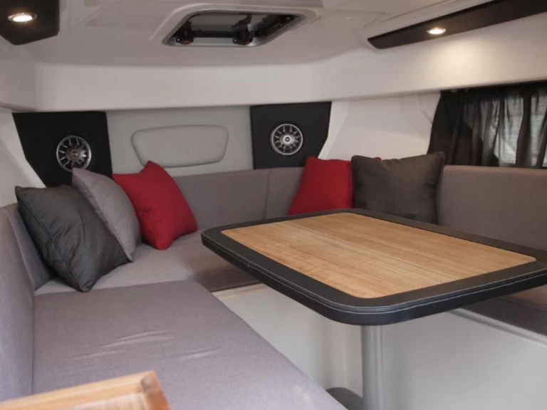 Bateau à moteur à louer à s'Arenal au meilleur prix