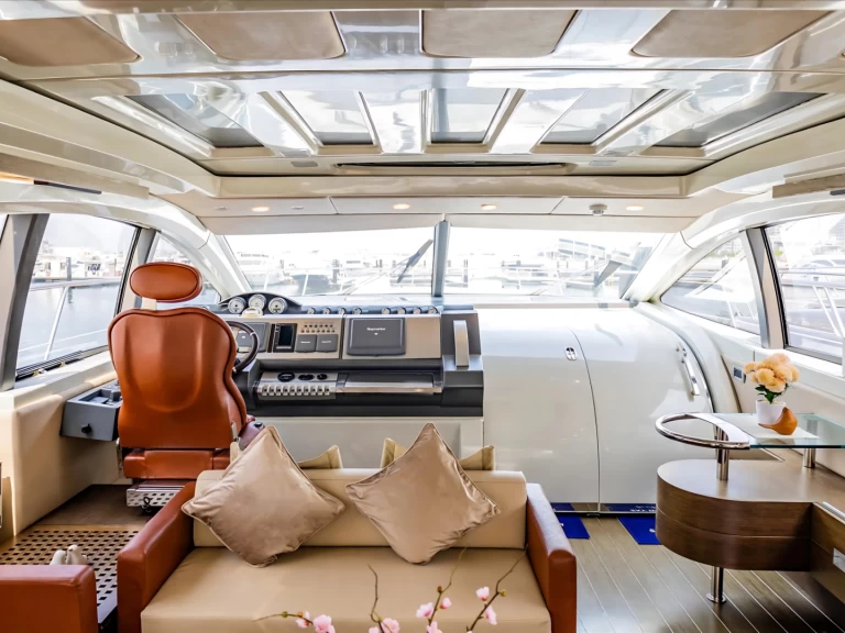 Yacht à louer à Dubaï harbour au meilleur prix