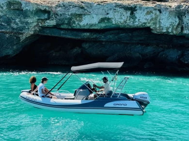 Noleggio barche s'Arenal economico Grand 500