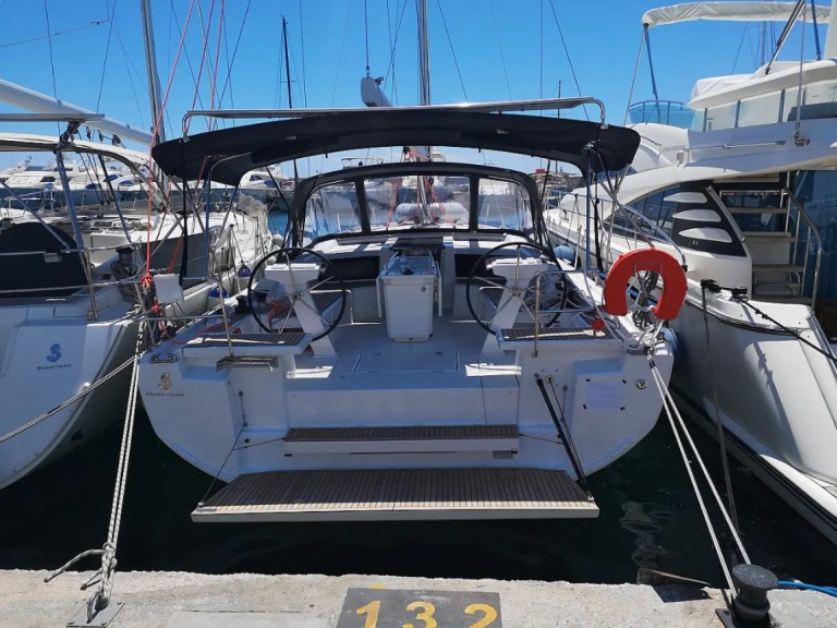 Location Voilier à Le Pirée - Bénéteau Oceanis 46.1