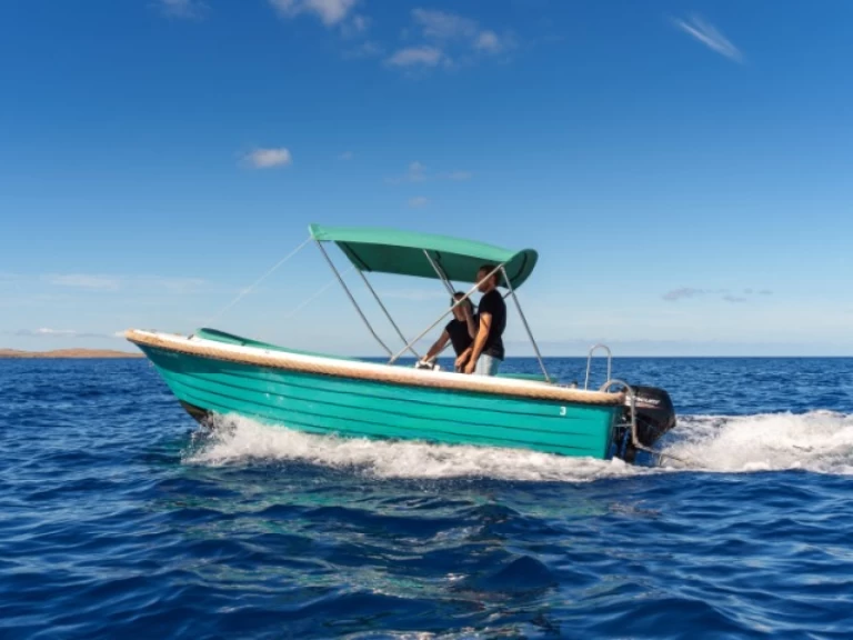 Bateau à moteur à louer à Port d'Addaia (Port) au meilleur prix