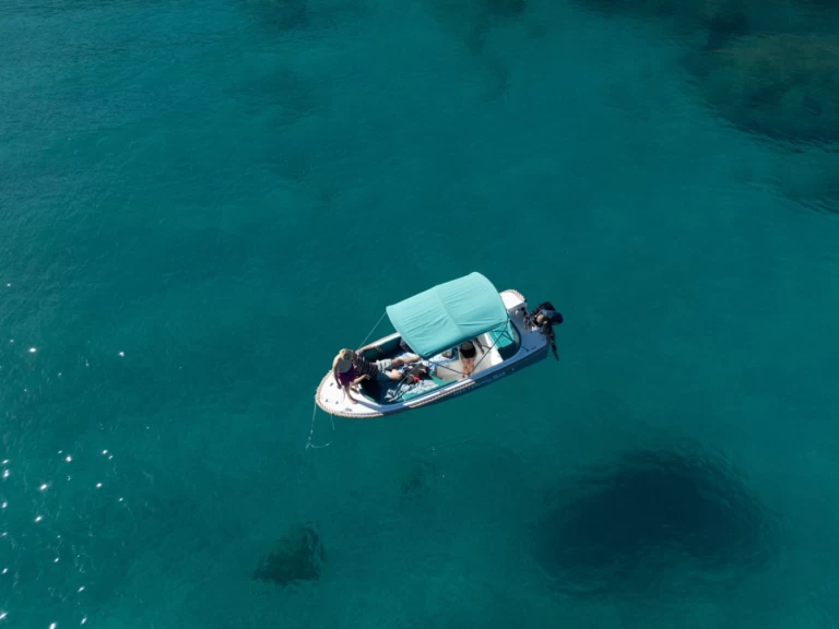 Location Bateau à moteur Marion avec permis