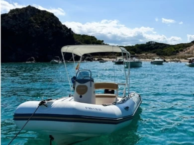 Yacht charter Port d'Addaia (Ville) cheap Medline 500