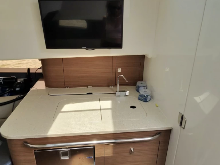 Location Bateau à moteur Boston Whaler avec permis