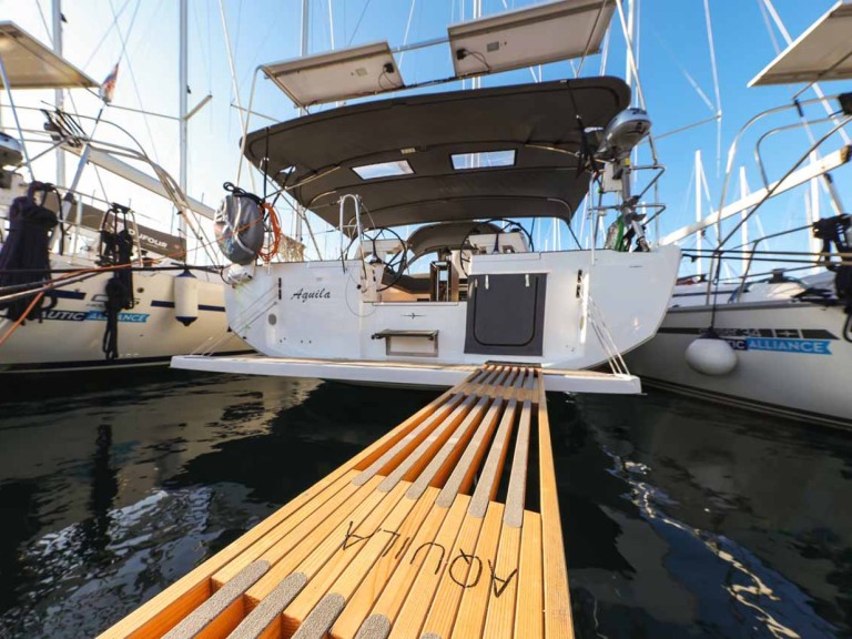 Louez un Bavaria Bavaria C46 à Murter-Kornati