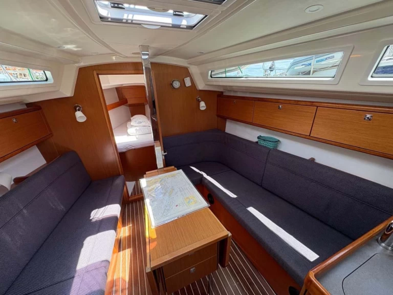 Bavaria Cruiser 34 a louer à Murter-Kornati