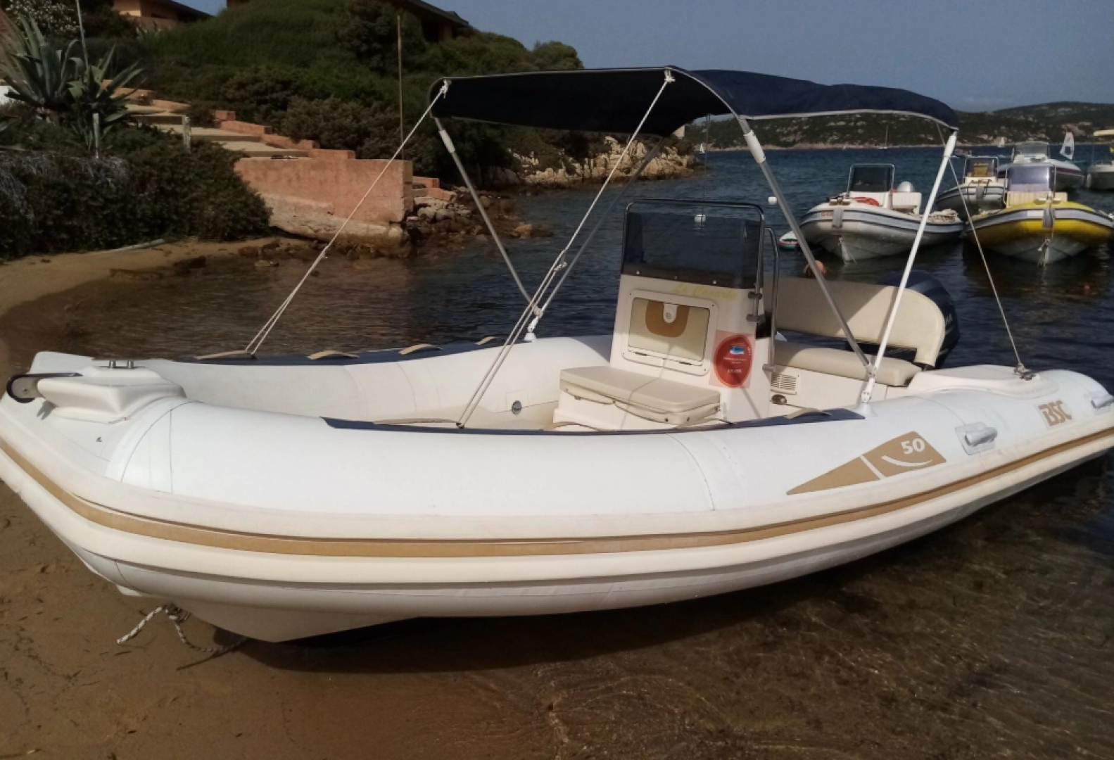 Bsc BSC 50 a louer à Palau