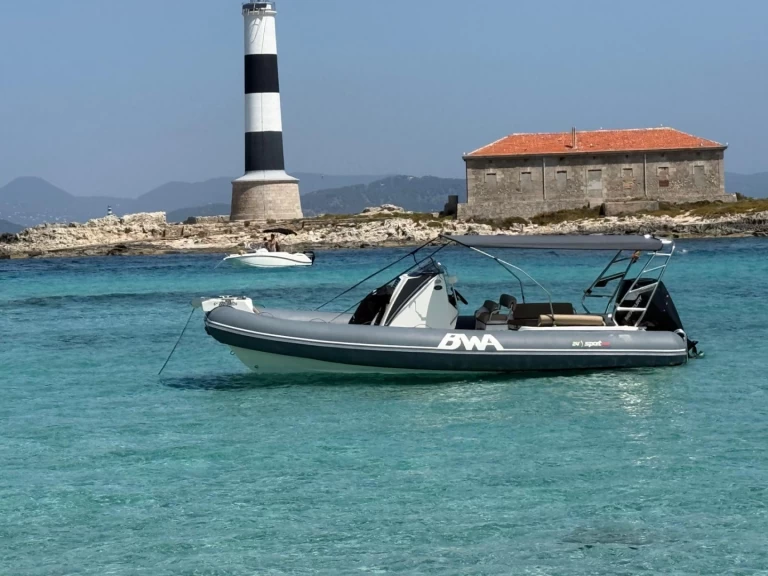 Semi-rigide à louer à Ibiza (Ville) au meilleur prix