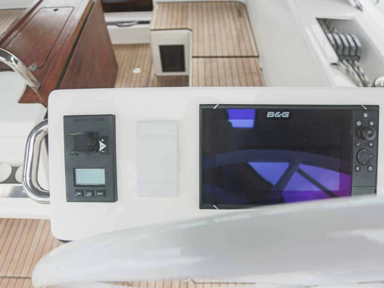 Louez un Bavaria Bavaria C45 à Gouviá