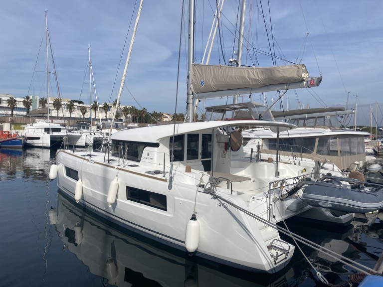 Location Catamaran à Hyères - Lagoon Lagoon 40
