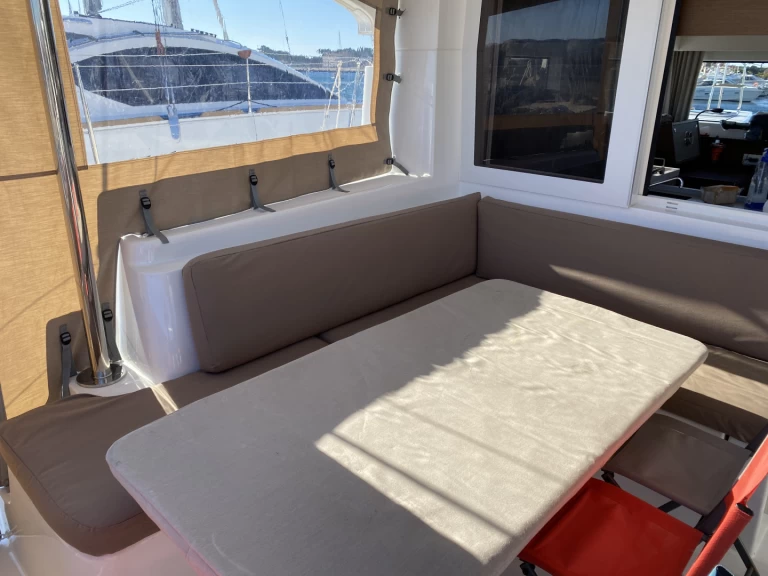 Location bateau Lagoon Lagoon 40 à Hyères sur Samboat