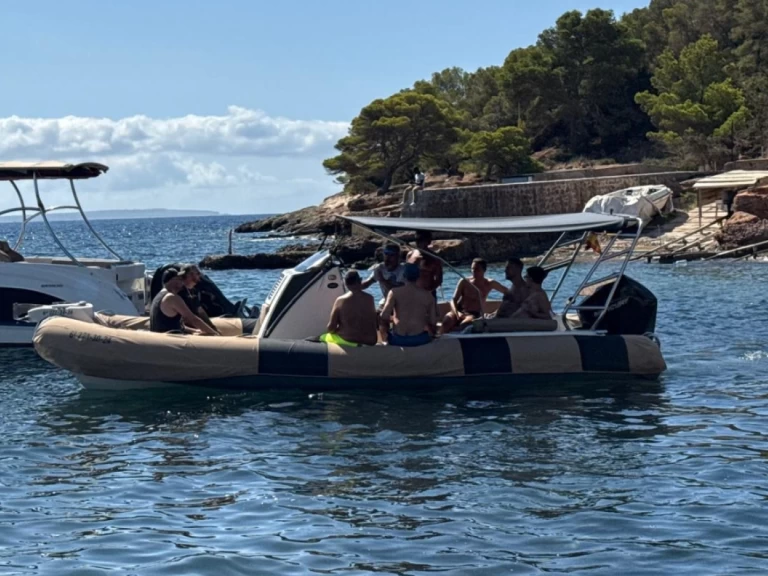 Louer Semi-rigide avec ou sans skipper Bwa à Ibiza (Ville)