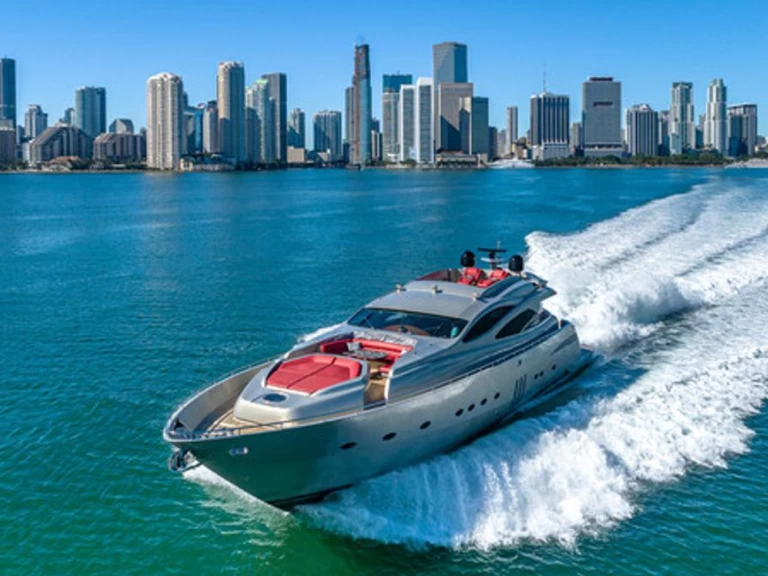Location bateau Pershing Pershing 90 à Miami Beach sur Samboat
