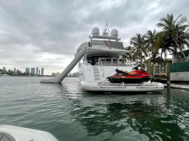 Louer Yacht avec ou sans skipper Leopard à Miami Beach