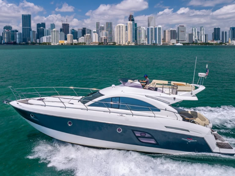 Location Yacht Bénéteau avec permis