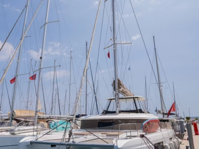 Noleggio Catamarano Lagoon con patente nautica