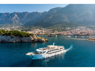 Verhuur Jacht in Aalsmeer -  Luxury Motor Yacht 