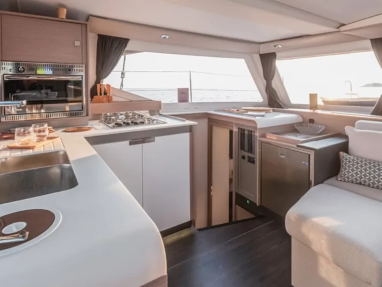 Location Catamaran à Páleros - Fountaine Pajot Isla 40