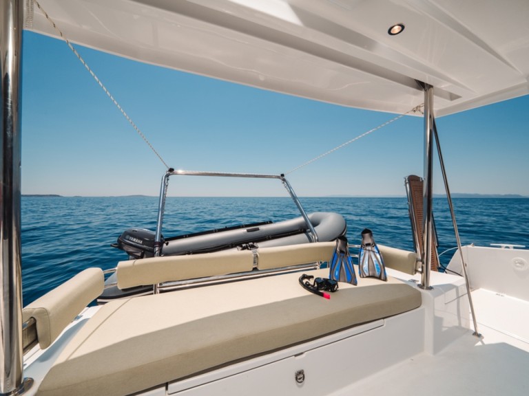 Location bateau Bali Catamarans Bali 4.2 à Álimos sur Samboat