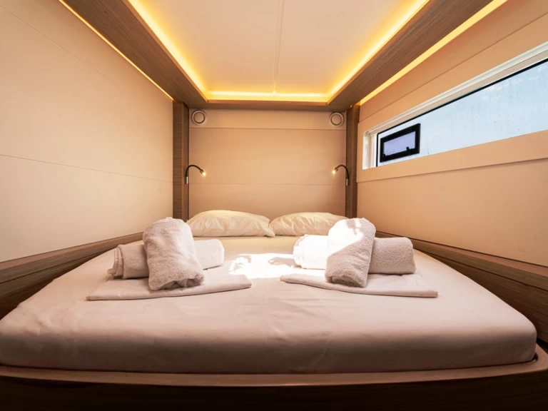 Louer Catamaran avec ou sans skipper Lagoon à Rhodes (Ville)