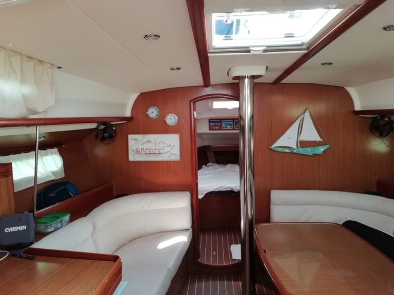 Louez un Jeanneau Sun Odyssey 42i à Préveza