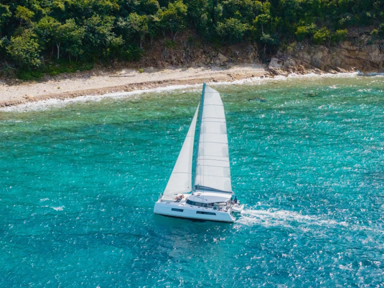 Location bateau Road Town pas cher Nautitech 44 Open