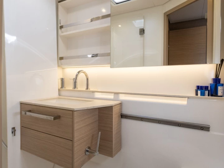 Location bateau Split pas cher Lagoon 55 LUXURY version (2025)