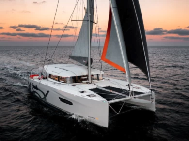 Location à La Rochelle - Bénéteau Excess 14 sur SamBoat