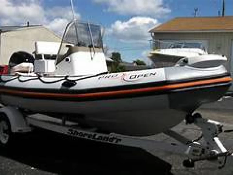 Location bateau Zodiac Zodiac pro 550 open à Arzon sur Samboat