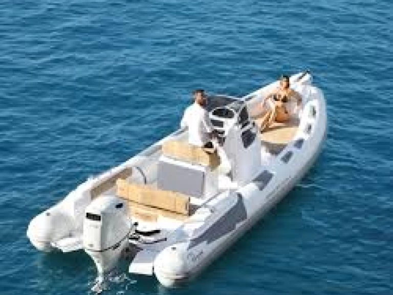 Location Bateau à moteur à Arzon - Ranieri Cayman 23 Sport