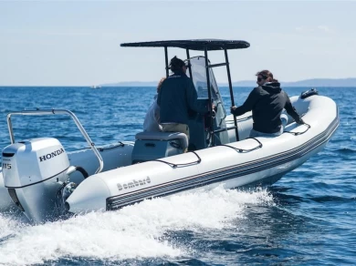 Noleggio Barca a motore 7 con patente nautica
