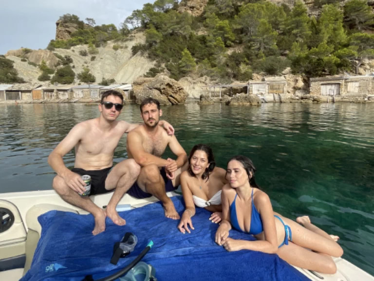 Location à Sant Antoni de Portmany - Sea Ray Sea Ray 220 Select sur SamBoat