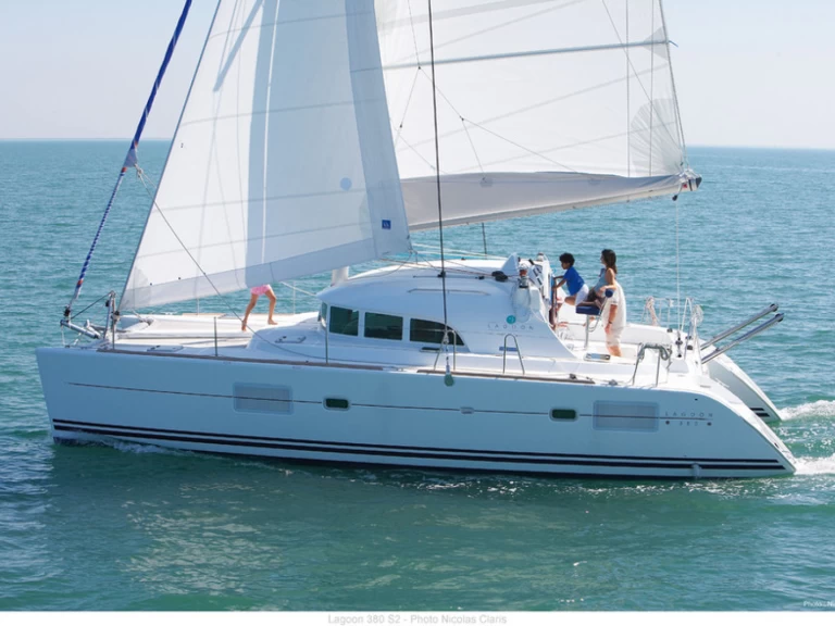 Louer Catamaran avec ou sans skipper Bénéteau à Pointe-à-Pitre