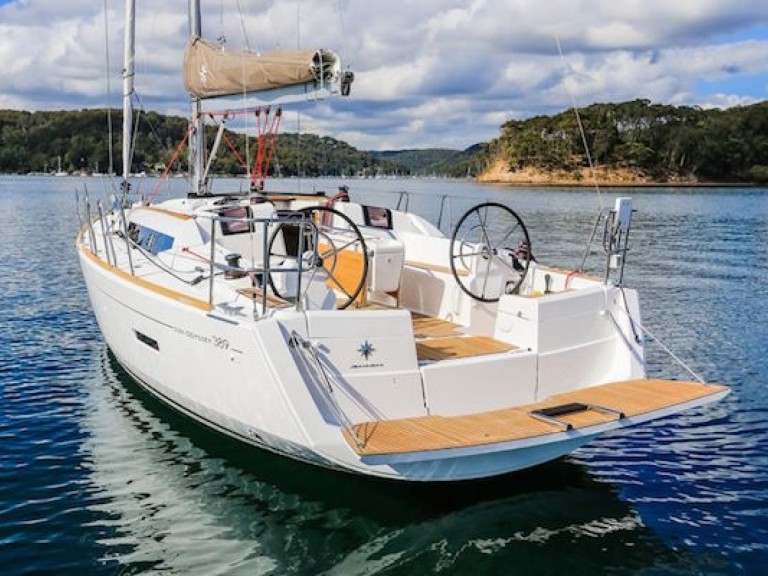 Location Voilier à Hyères - Jeanneau Sun Odyssey 389