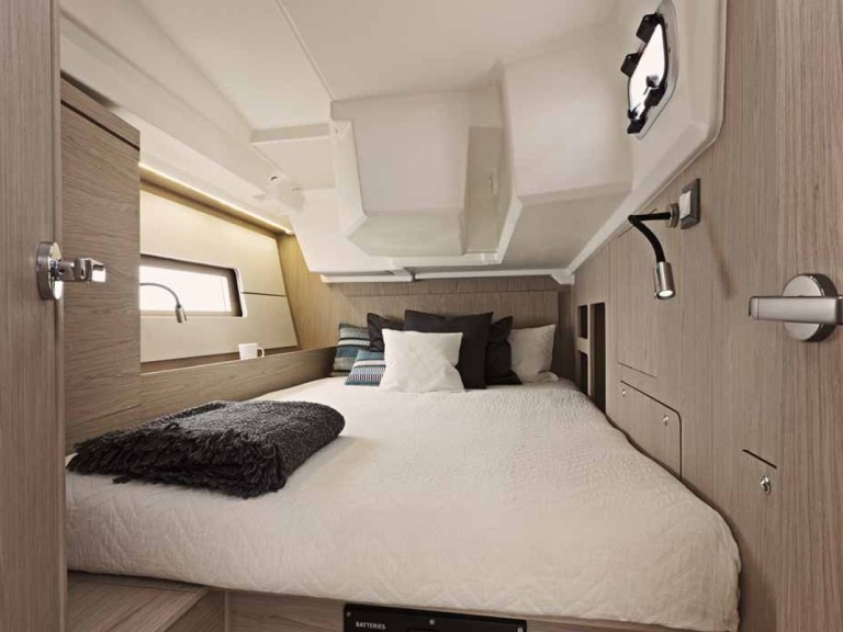 Bénéteau Oceanis 46.1 a louer à Tropea