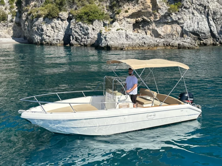 Louez un Capelli Cap 19 Open à Amalfi