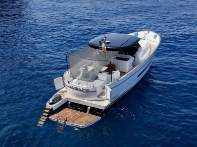 Noleggiare una Apreamare GOZZO 45 "MAMMA MIA!" a Naples