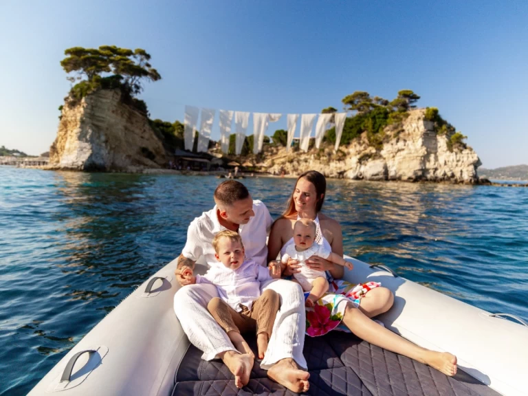 Louez un Bsc BSC 61 à Zakynthos