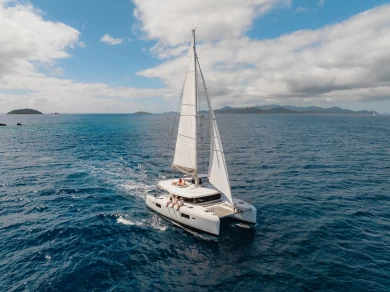 Catamaran rental in Road Town - Lagoon Lagoon 42