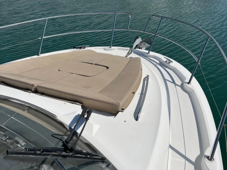 Location bateau Jeanneau Prestige 350 Fly à Les Sables-d'Olonne sur Samboat