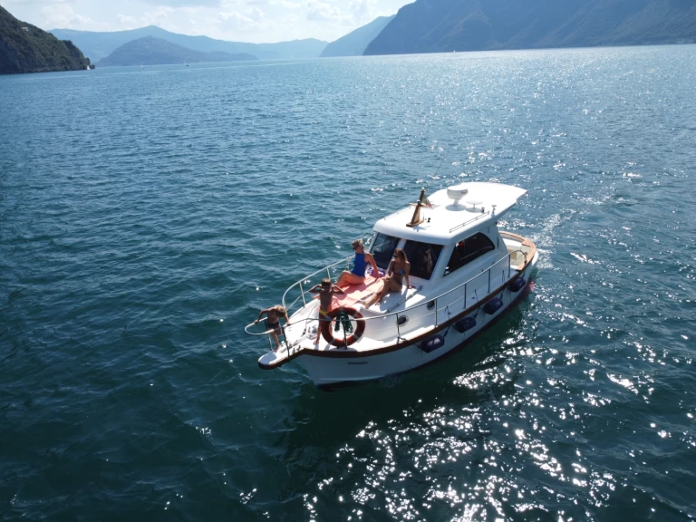 Louez un Sciallino 25L à Lovere