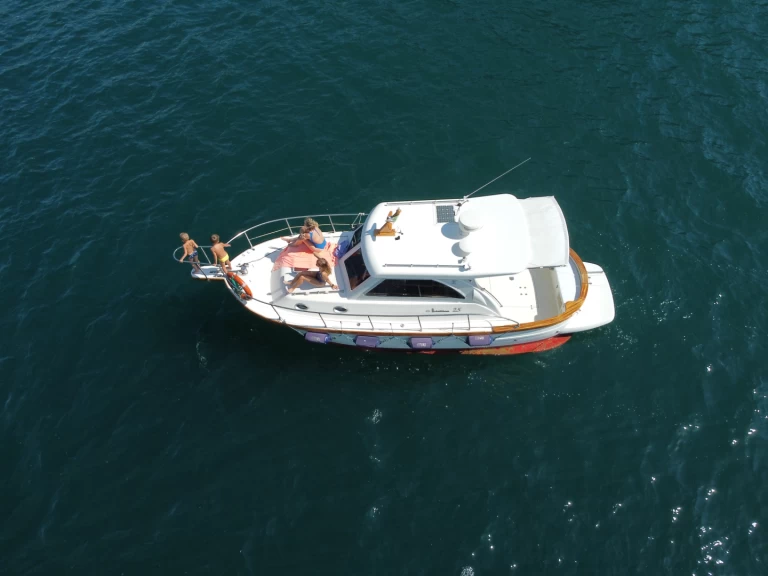 Louer Bateau à moteur avec ou sans skipper Sciallino à Lovere