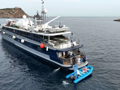 Location Yacht à Le Pirée - Custom Harmony G