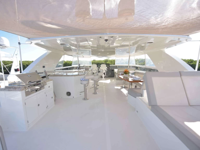 Ocean alexander Touch N Go a louer à Nassau