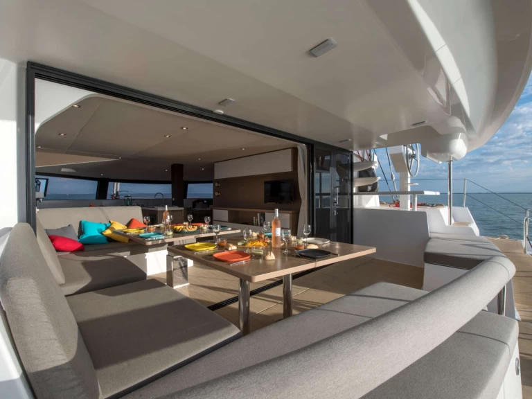 Location bateau Custom TRILOGY à Le Marin sur Samboat