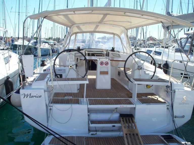 Location Voilier à Trogir - Bénéteau Oceanis 38